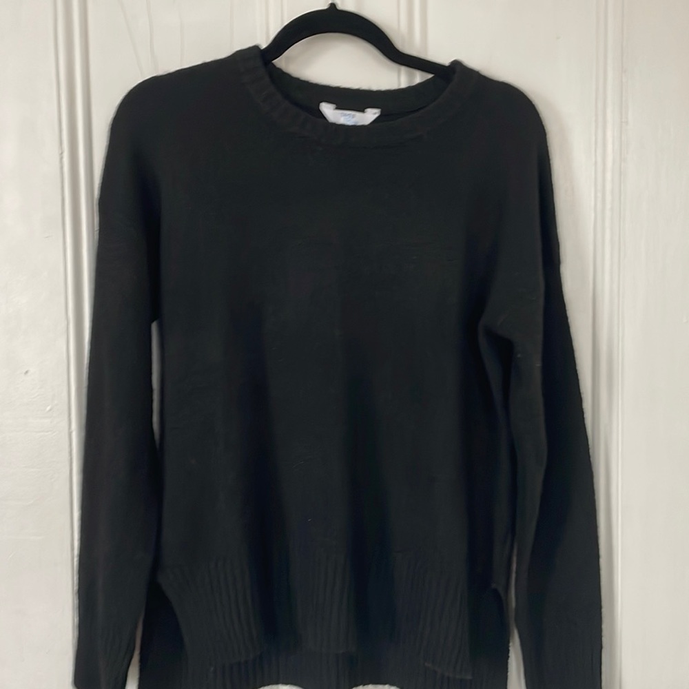 Time and Tru Black Crewneck Sweater